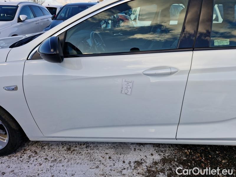  Opel  Insignia  Sports  Tourer (2017) Ins.ST 2.0CDTI 128 Elegance AT #3