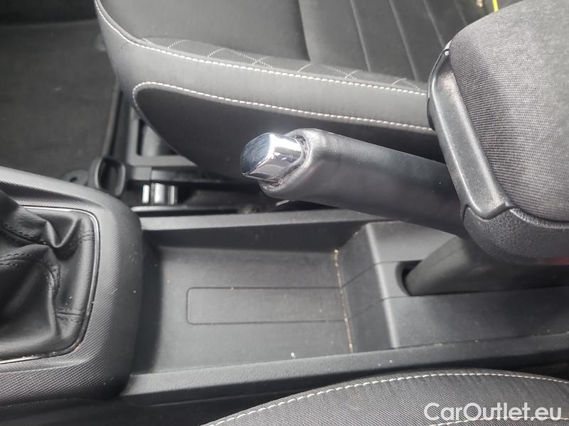  Skoda  Fabia  Combi (2015) Com.1.0TSI 70 Ambition 5d #9