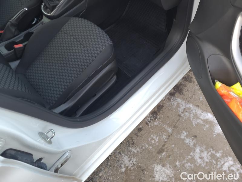  Opel  Astra  K Sports Tourer (2015) ST 1.5CDTi 77 Edition 5d #28