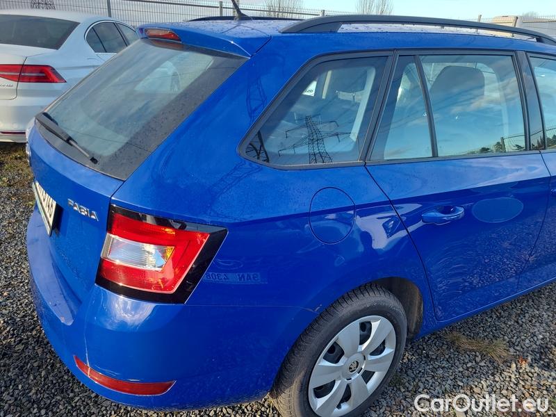  Skoda  Fabia  Combi (2015)  Com.1.0TSI 70 Active #10