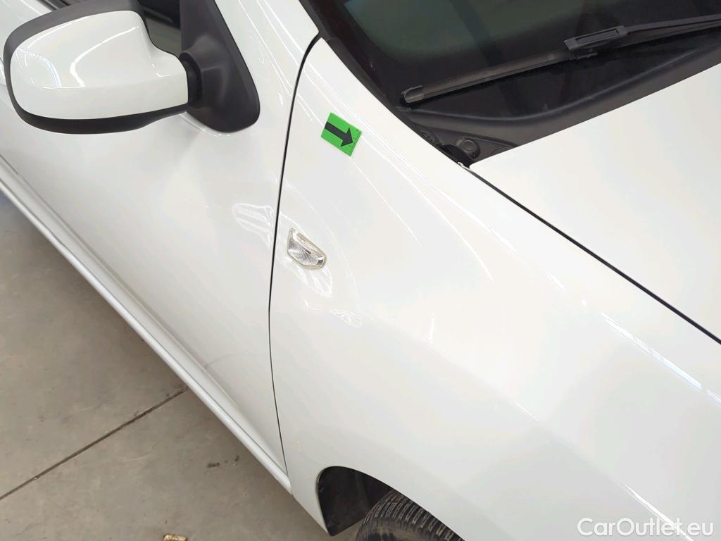  Dacia  Logan 0.9 TCe 90CP Laureate_Groupama #17