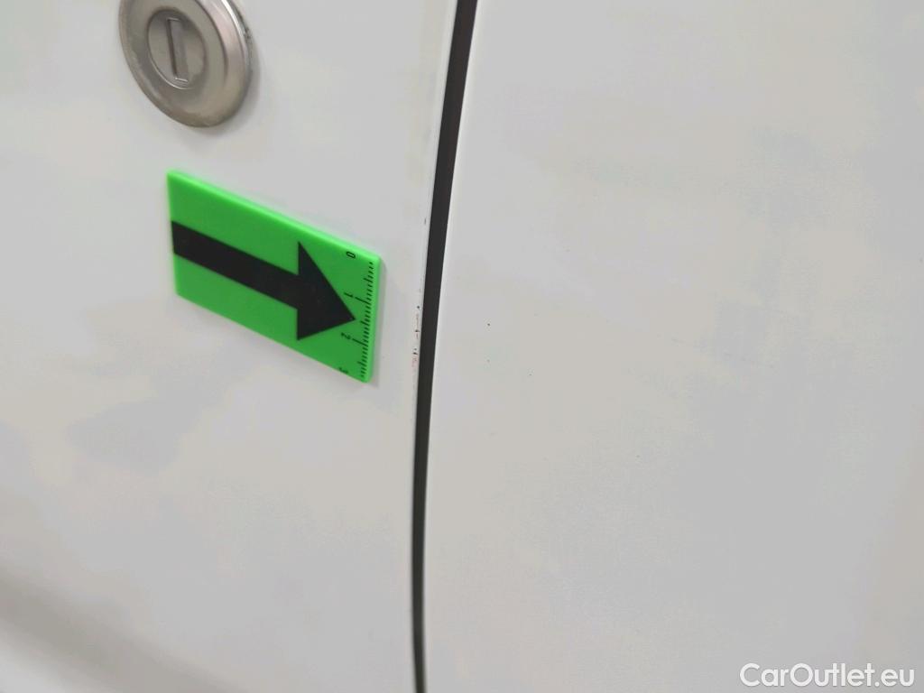  Dacia  Logan 0.9 TCe 90CP Laureate_Groupama #20