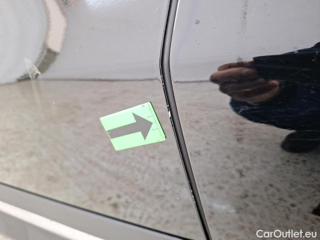  Mercedes  GLA  200 4MATIC #10