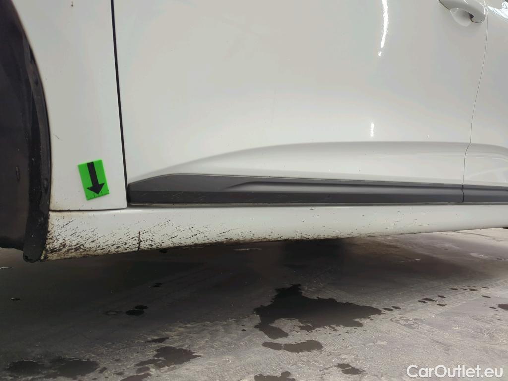  Renault  Clio 1.0 TCe 90CP Life #40