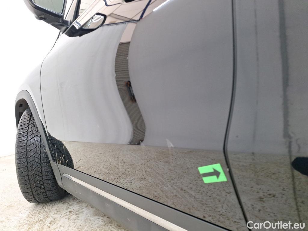  Mercedes  GLA  200 4MATIC #9