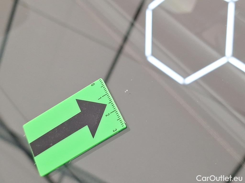  Mercedes  GLA  200 4MATIC #6