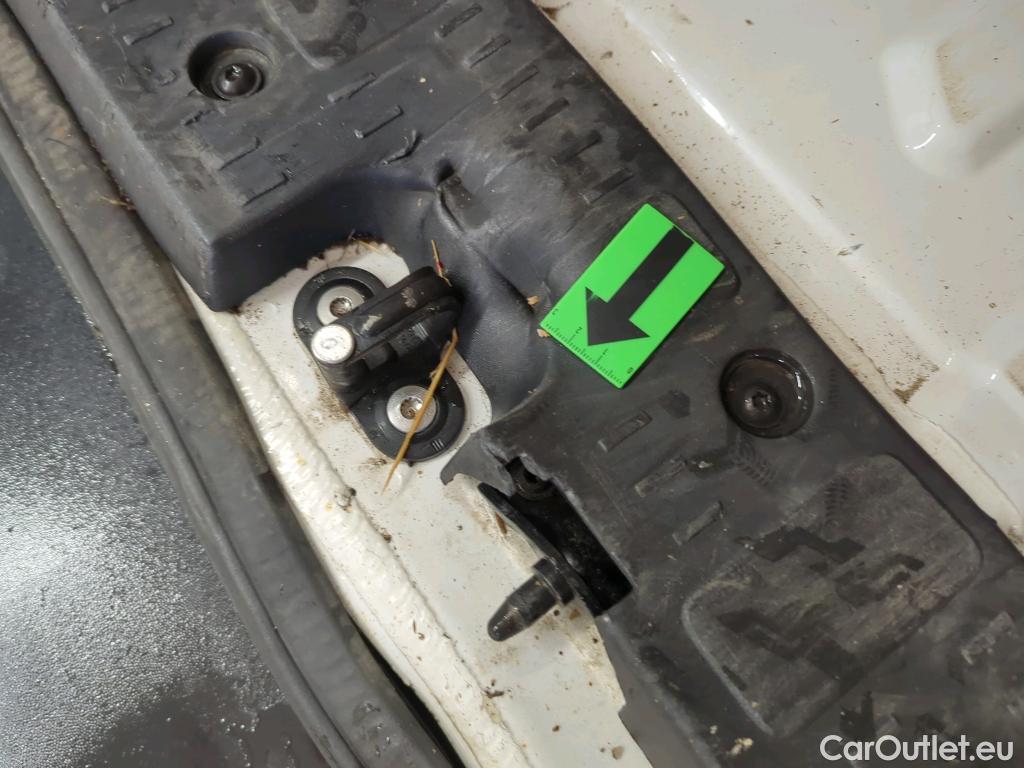  Volkswagen  Crafter 3.5 L5H3 FWD 130kW #30