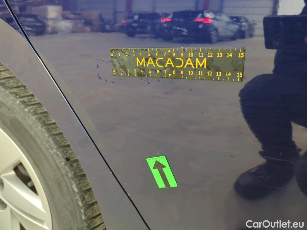  Volkswagen  Golf  2.0 TDI 116HP DSG Life Variant #52