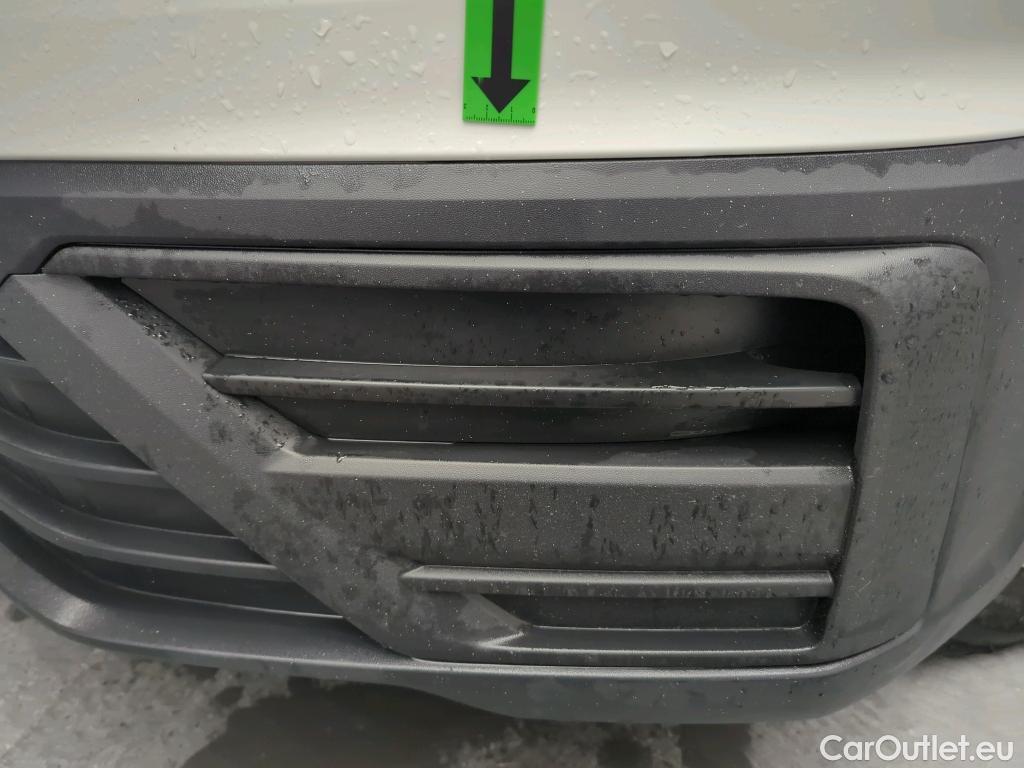  Volkswagen  Crafter 3.5 L5H3 FWD 130kW #47