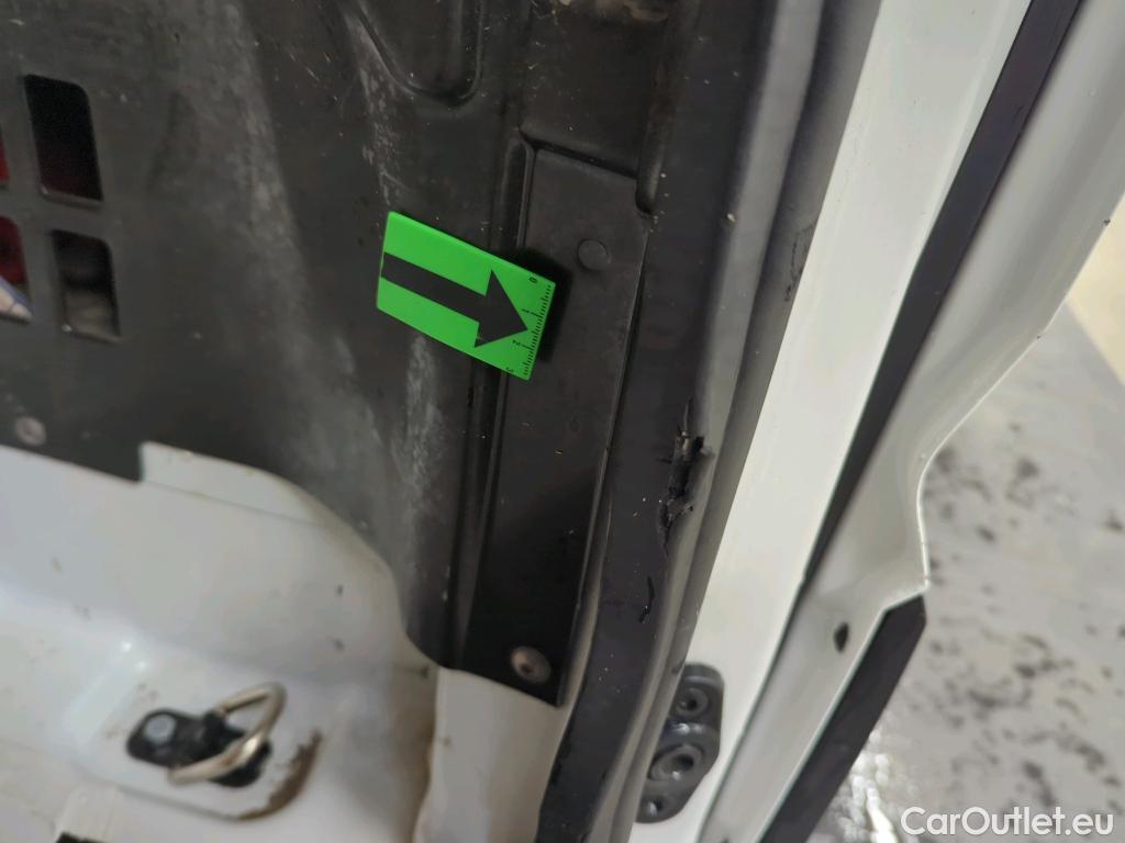  Volkswagen  Crafter 3.5 L5H3 FWD 130kW #28