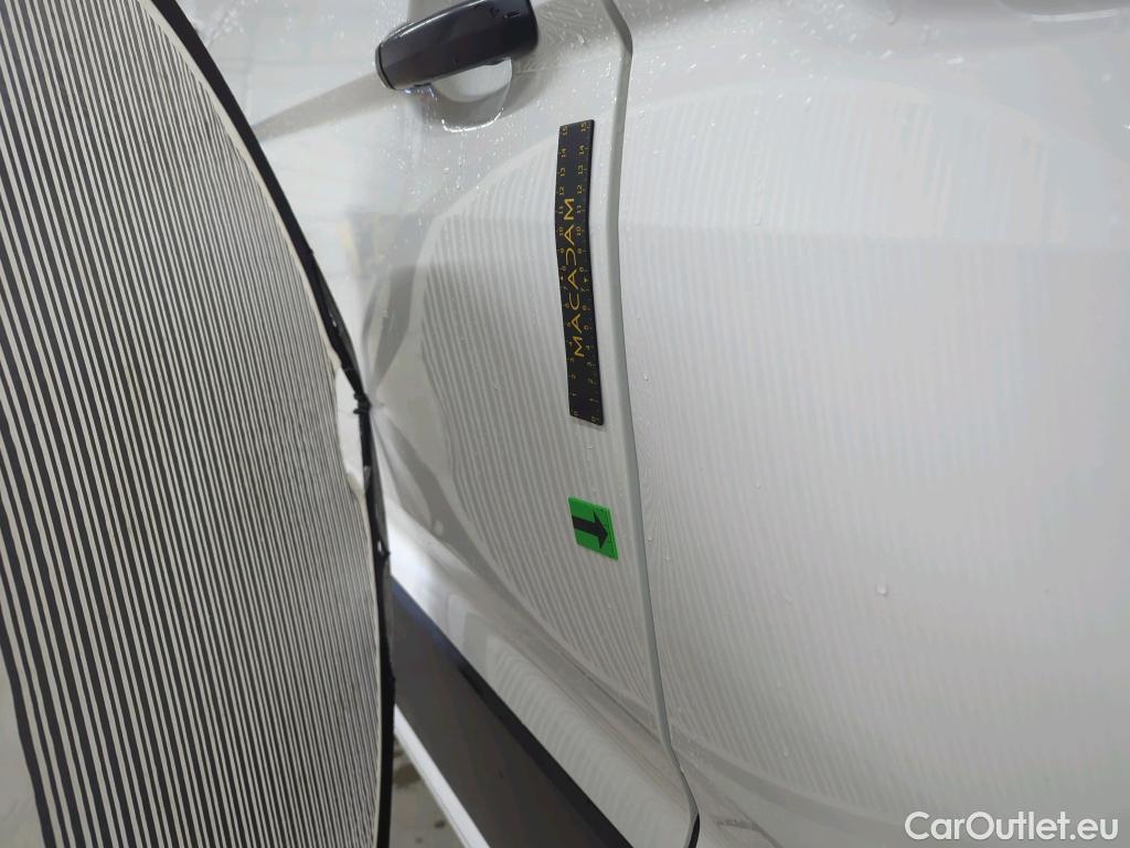  Volkswagen  Crafter 3.5 L5H3 FWD 130kW #14