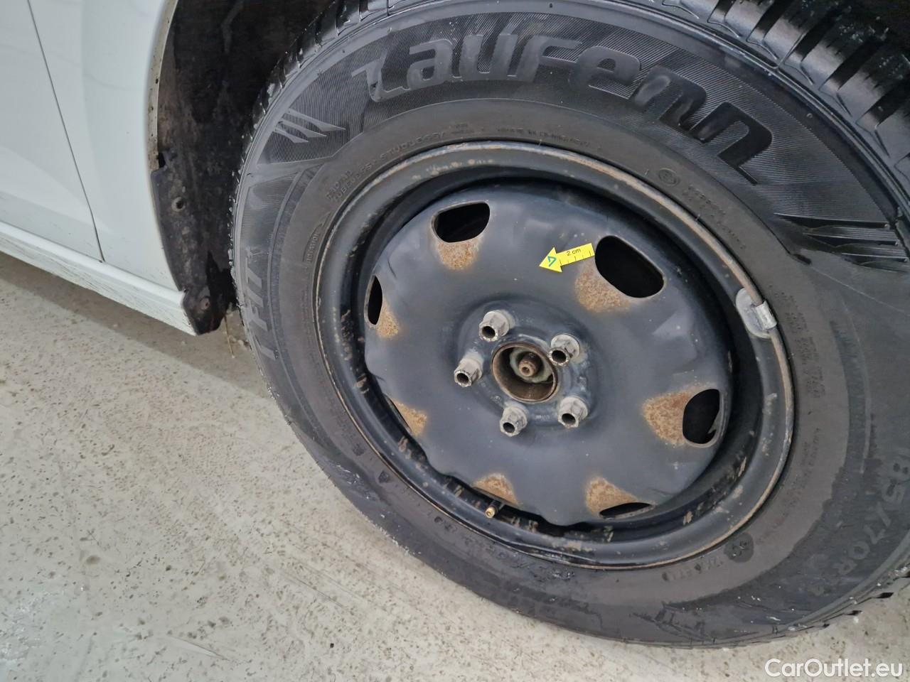  Volkswagen  Polo 1.0 80CP Trendline #17