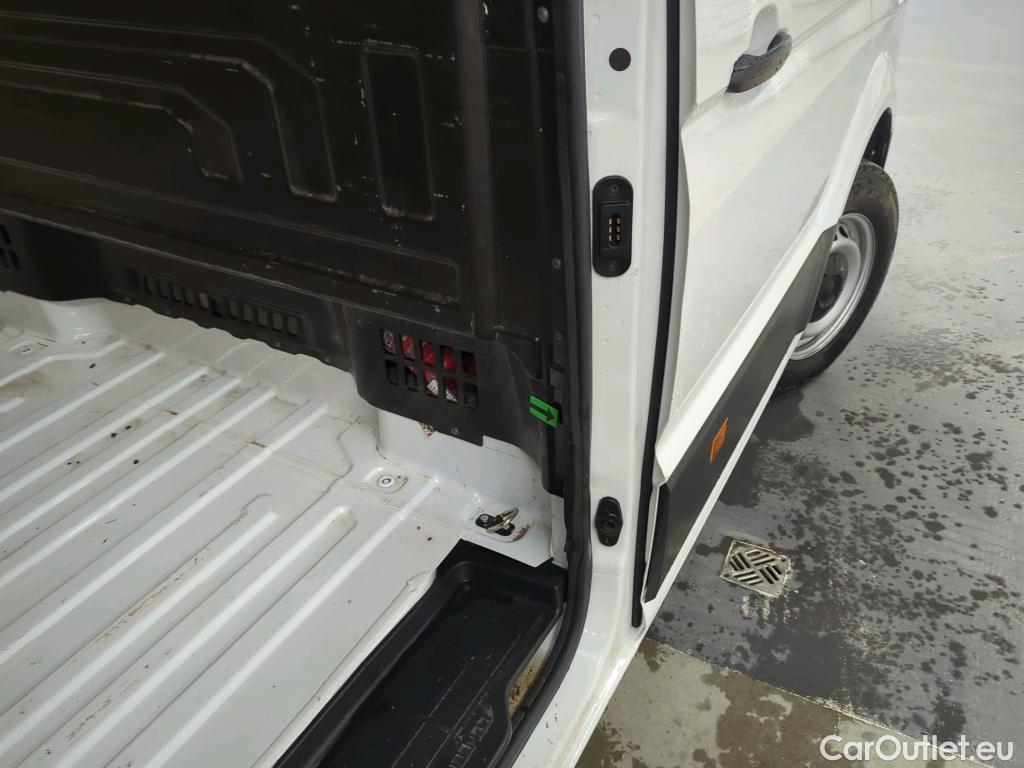  Volkswagen  Crafter 3.5 L5H3 FWD 130kW #27