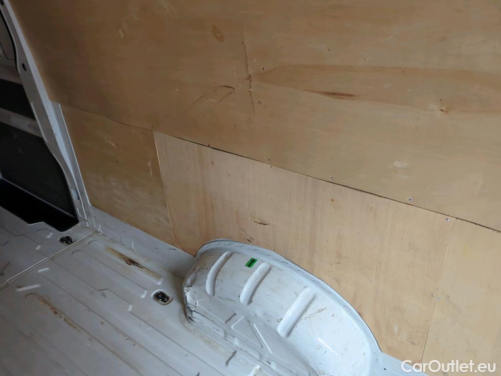  Volkswagen  Crafter 3.5 L5H3 FWD 130kW #11