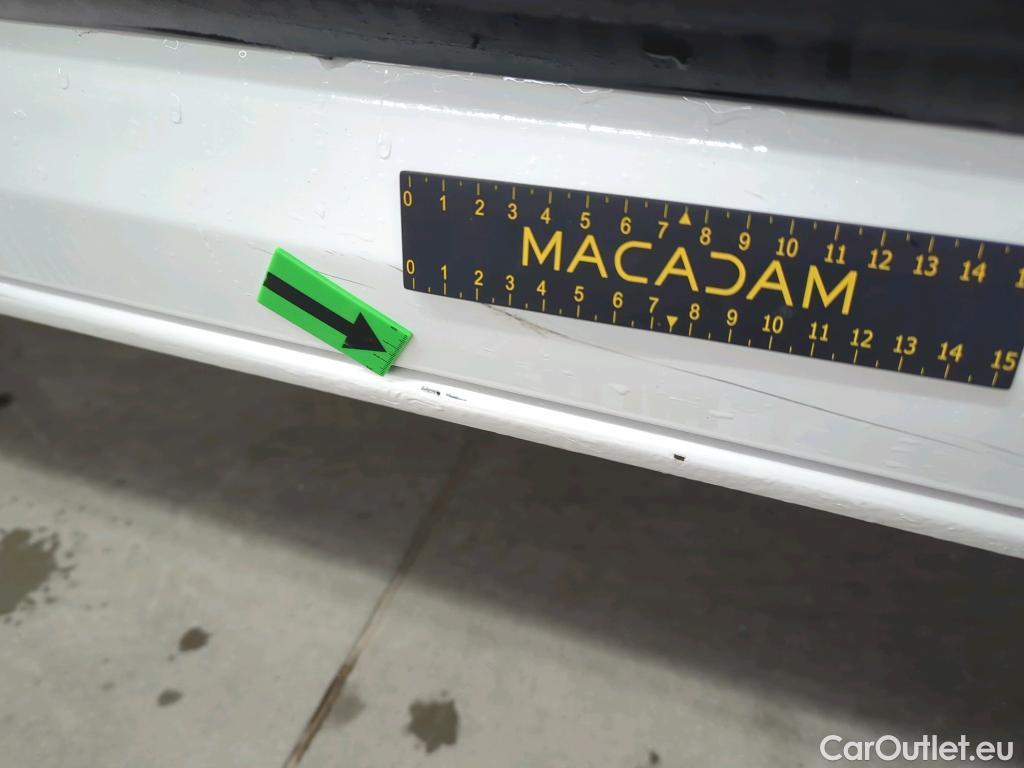  Volkswagen  Crafter 3.5 L5H3 FWD 130kW #32