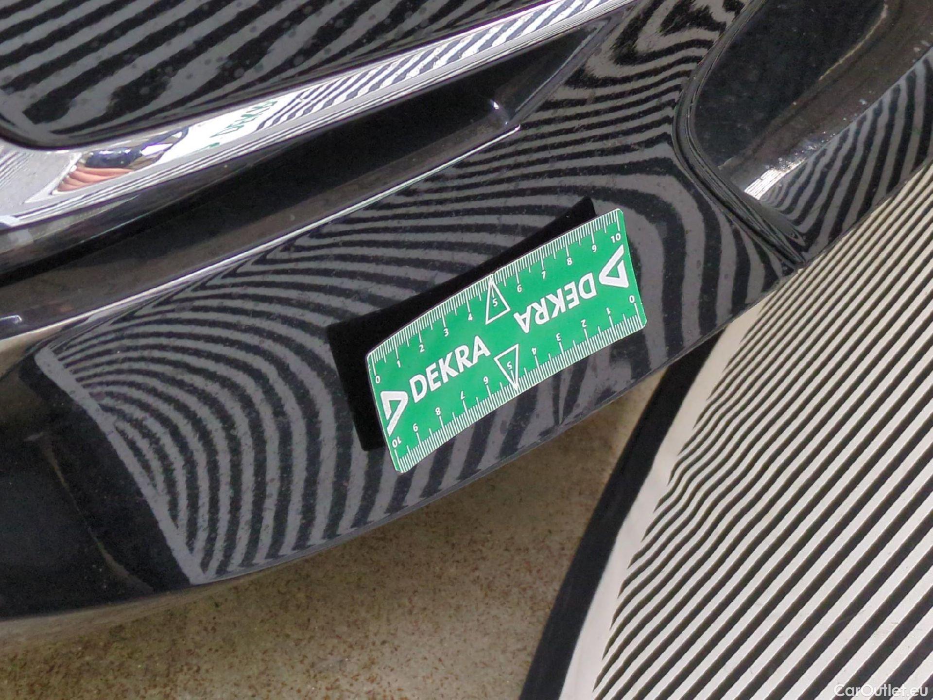  Bmw  Serie 3 BMW Série 3 Berline / 2018 / 4P / Berline 320d 190ch Luxury BVA8 #11