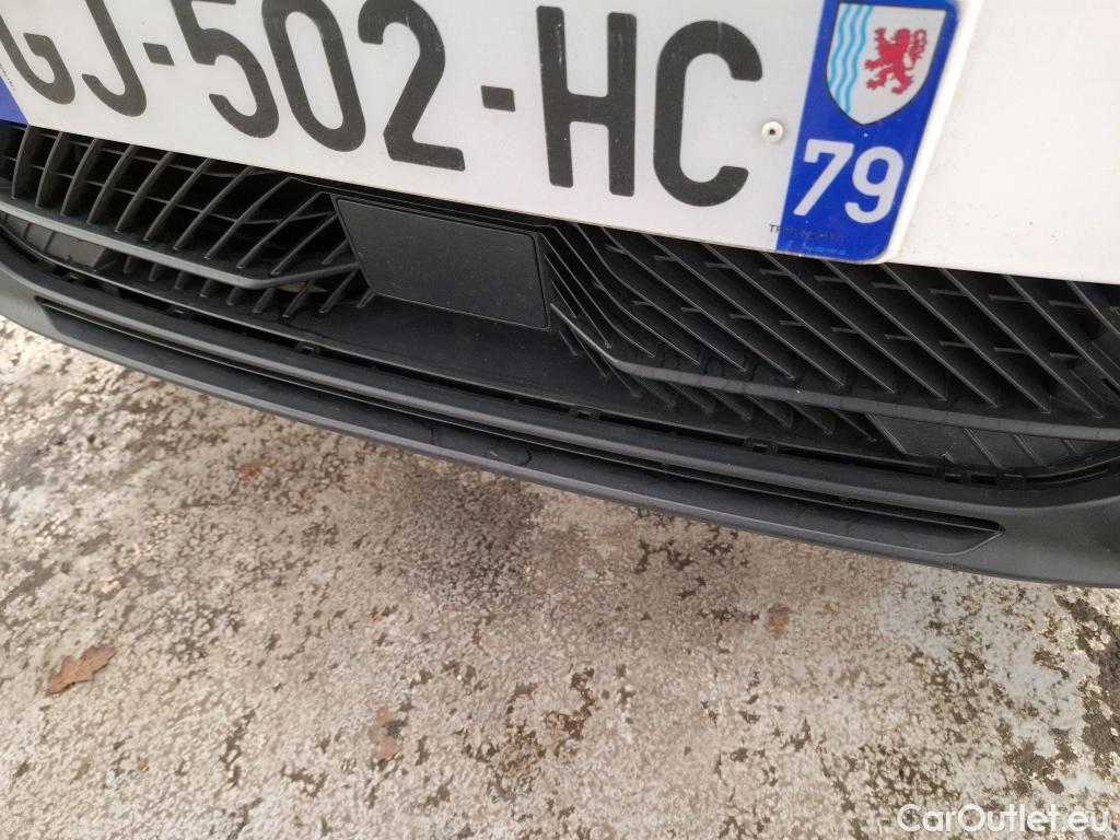  Citroen  C4 CITROEN  / 2020 / 5P / Berline BlueHDi 110 S&S BVM6 Feel #16