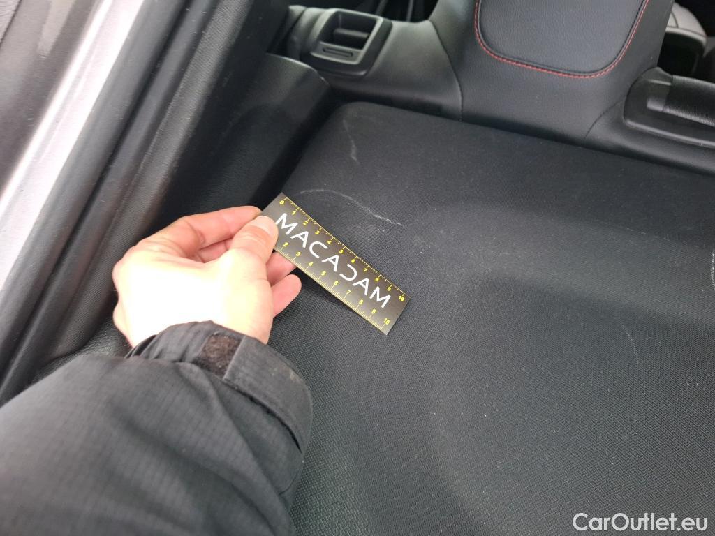  Mercedes  A-Klasse MERCEDES-BENZ Classe A Compact / 2018 / 5P / Berline A 180 AMG Line #11