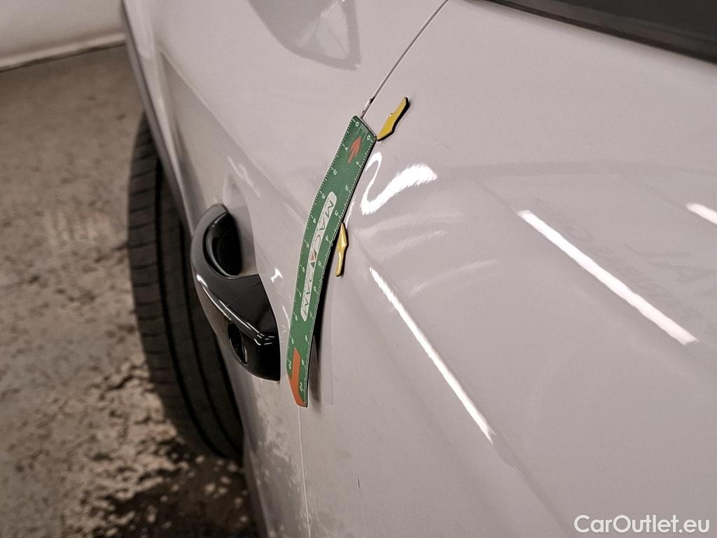  Citroen  C4 CITROEN  / 2020 / 5P / Berline BlueHDi 110 S&S BVM6 Feel #6