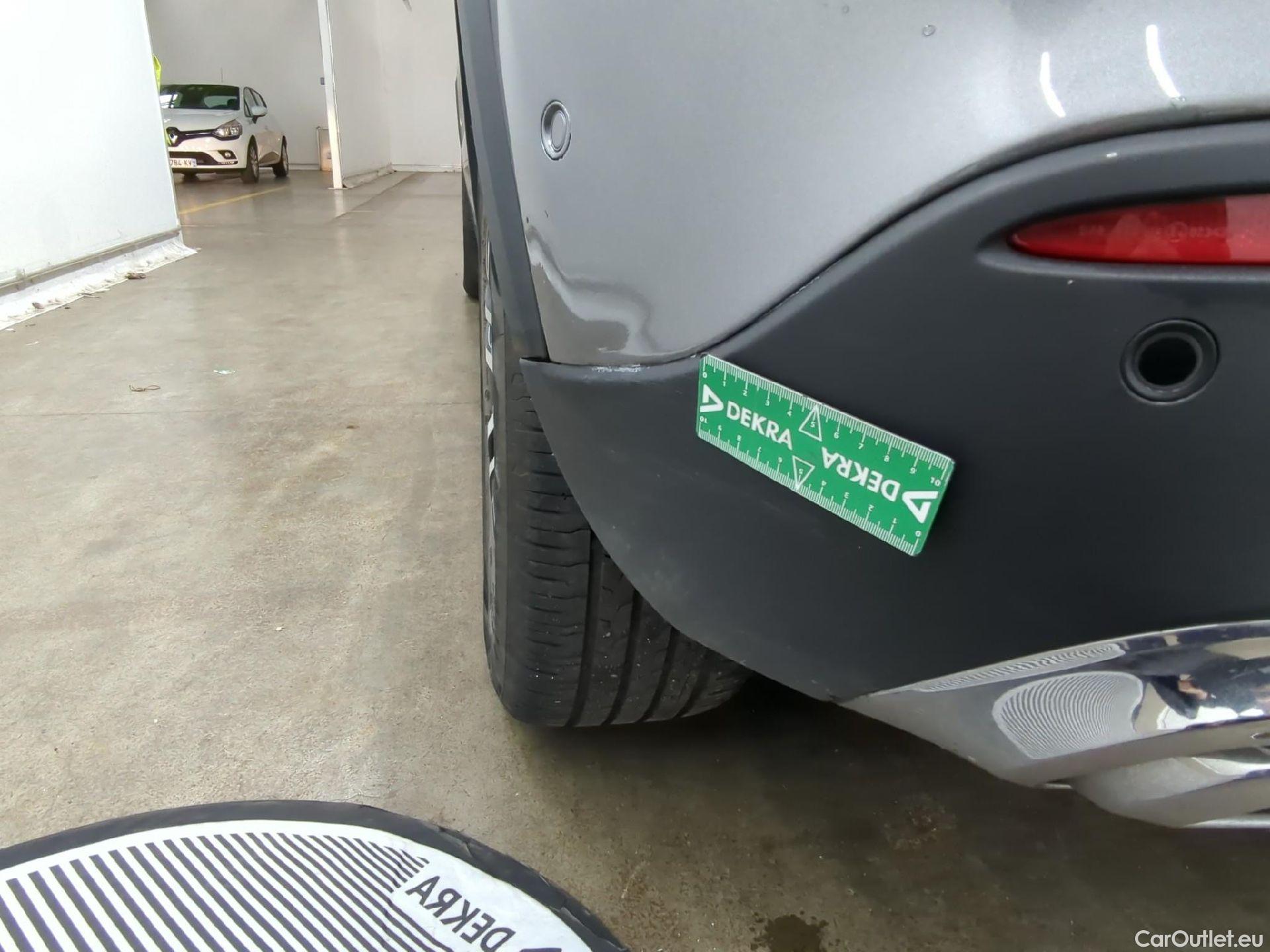  Mercedes  GLA MERCEDES-BENZ  / 2020 / 5P / SUV 1.3  250 e BUSINESS LINE DCT #28