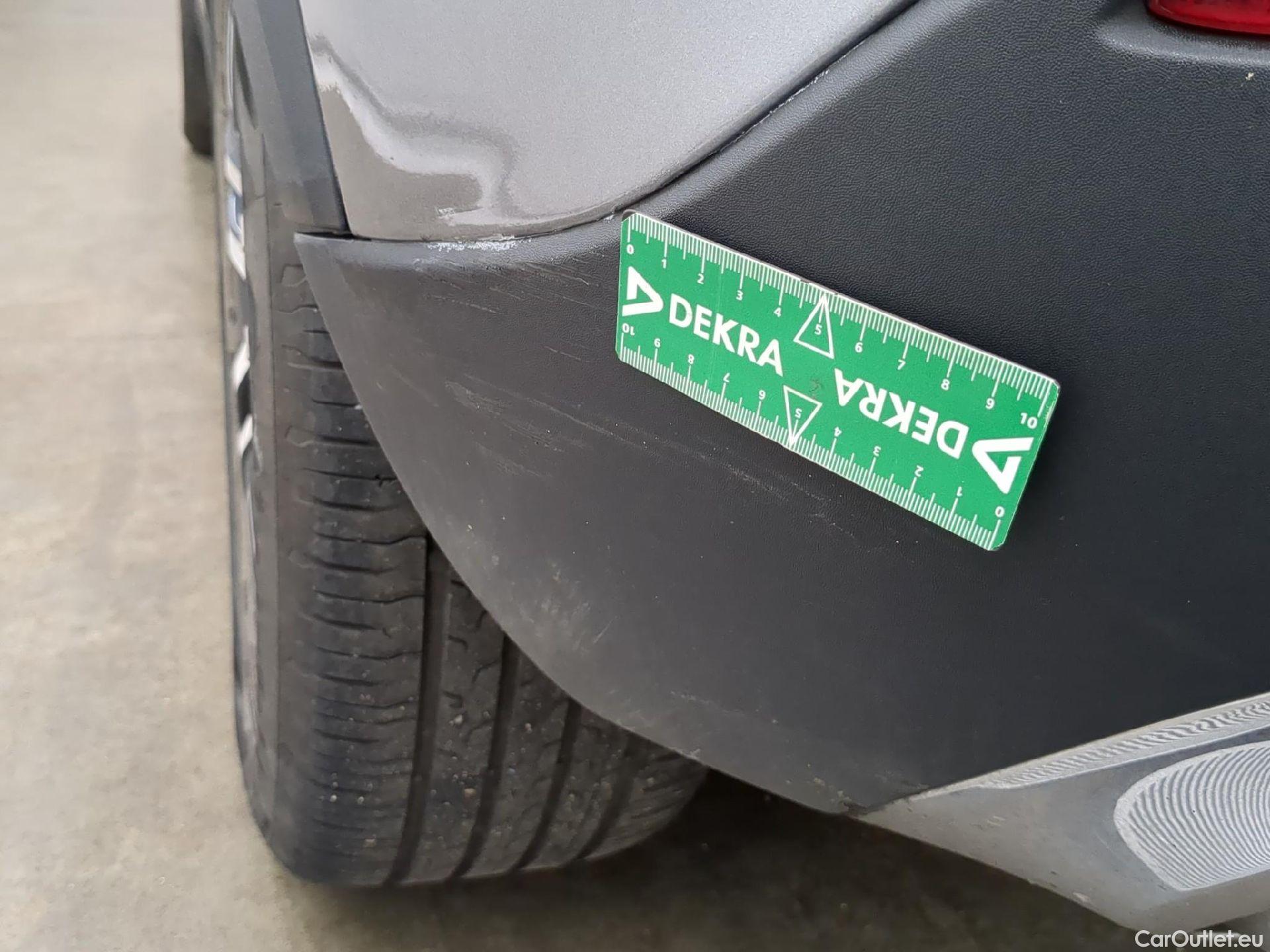  Mercedes  GLA MERCEDES-BENZ  / 2020 / 5P / SUV 1.3  250 e BUSINESS LINE DCT #29