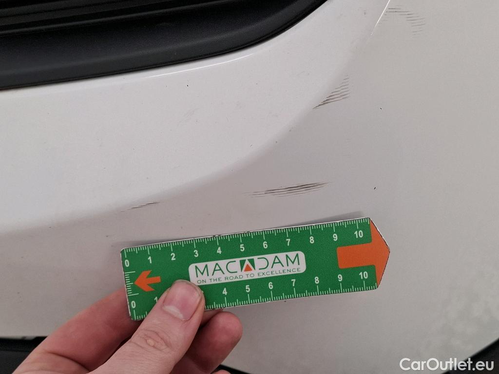  Citroen  C4 CITROEN  / 2020 / 5P / Berline BlueHDi 110 S&S BVM6 Feel #4