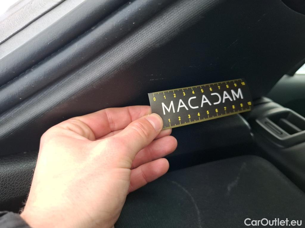  Mercedes  A-Klasse MERCEDES-BENZ Classe A Compact / 2018 / 5P / Berline A 180 AMG Line #14