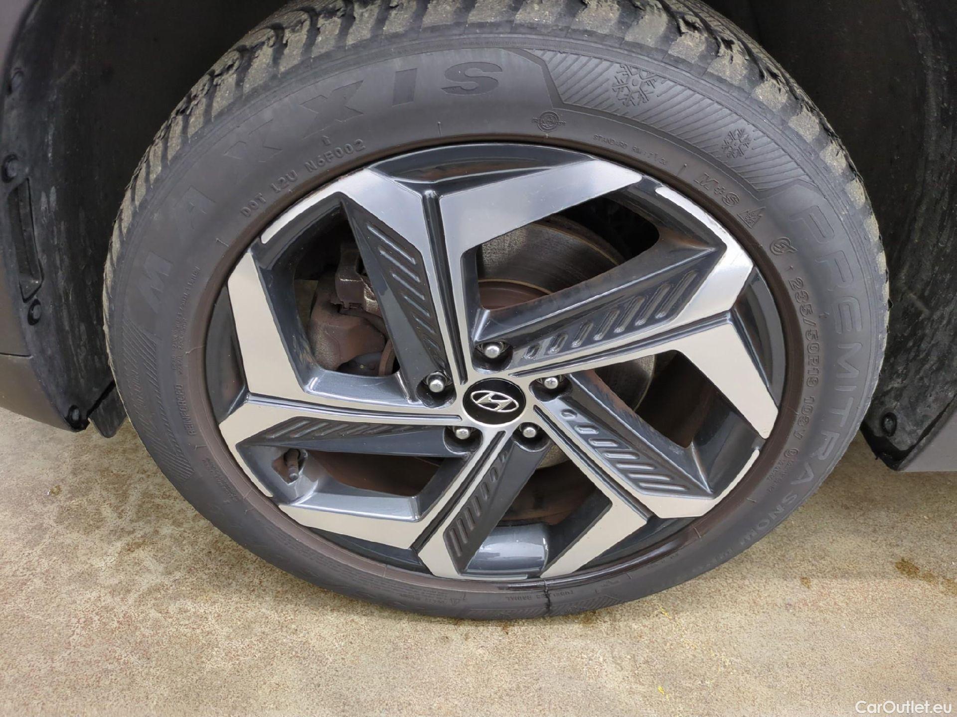  Hyundai  Tucson HYUNDAI  / 2020 / 5P / SUV 1.6 PHEV 265 HTRAC EXECUTIVE 4WD AUTO #8