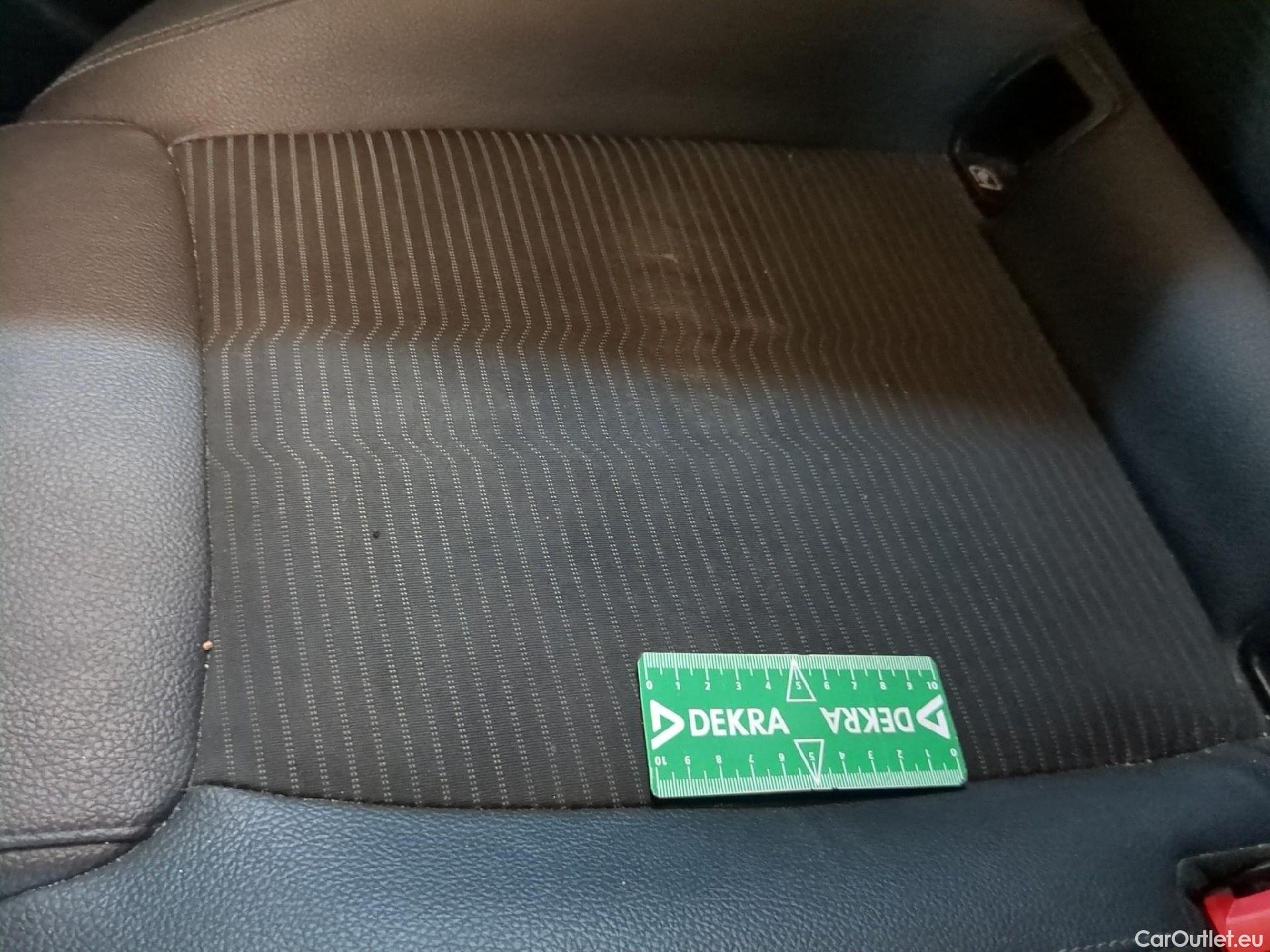  Mercedes  GLA MERCEDES-BENZ  / 2020 / 5P / SUV 1.3  250 e BUSINESS LINE DCT #6