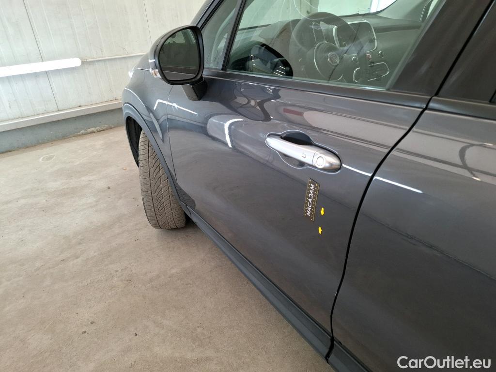  Fiat  500 FIAT X / 2018 / 5P / SUV 1.5 MHEV FFLY 130ch DCT7 P Con Sty Tec CD FI 150 #12