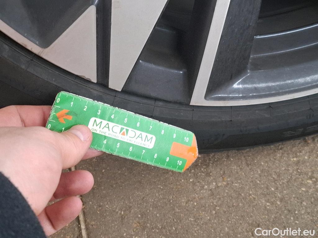  Peugeot  308  Allure 1.2 PureTech 130CV BVA8 E6d #57