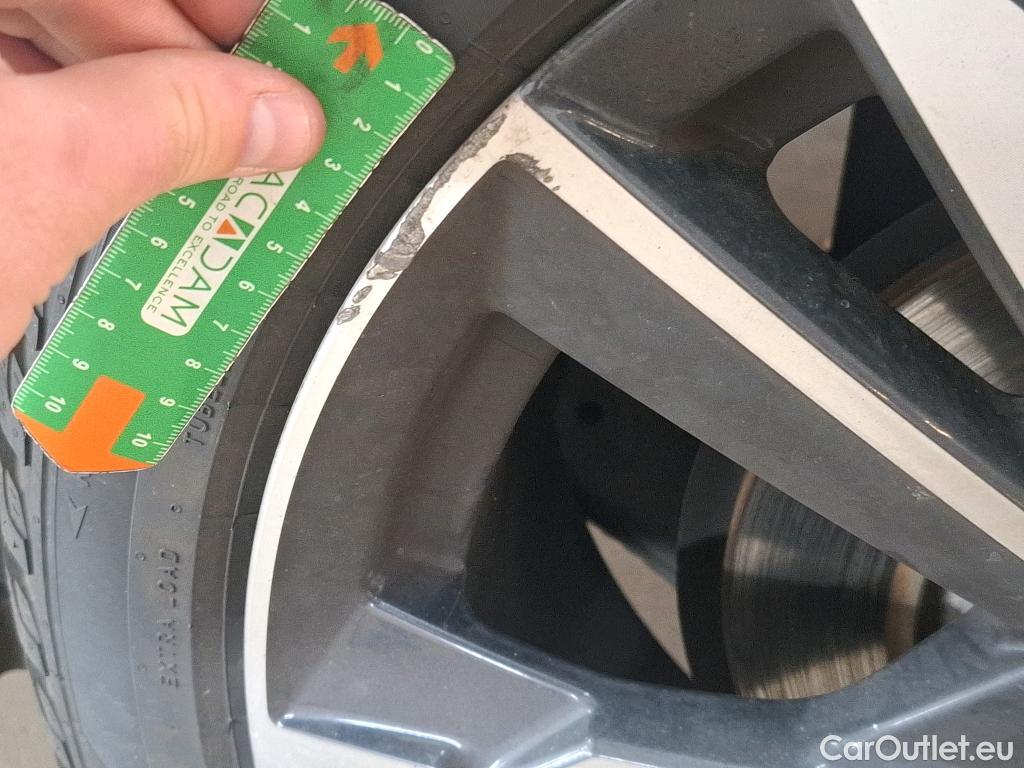  Peugeot  308  Allure 1.2 PureTech 130CV BVA8 E6d #46