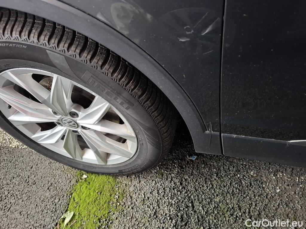  Volkswagen  Tiguan VOLKSWAGEN  5p SUV 2.0 TDI 150 DSG7 Carat #82