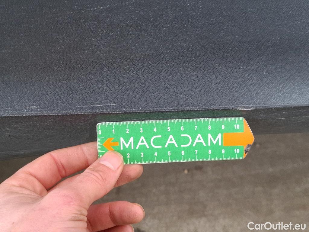  Volkswagen  Tiguan VOLKSWAGEN  5p SUV 2.0 TDI 150 DSG7 Carat #143