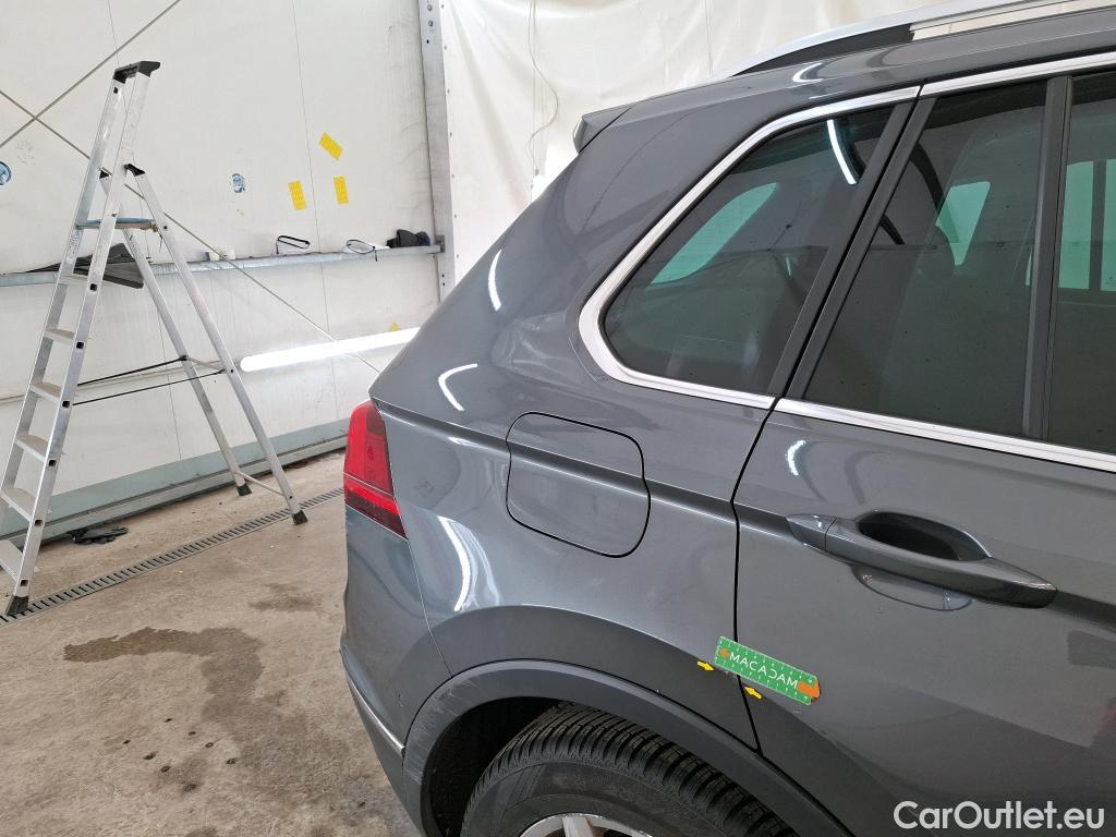  Volkswagen  Tiguan VOLKSWAGEN  5p SUV 2.0 TDI 150 DSG7 Carat #103