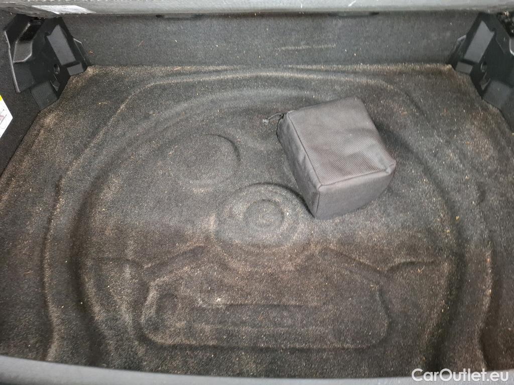  Volkswagen  Tiguan VOLKSWAGEN  5p SUV 2.0 TDI 150 DSG7 Carat #121