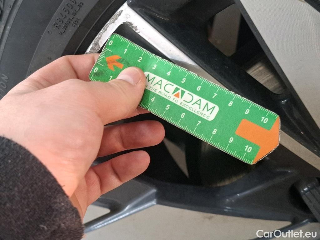  Peugeot  308  Allure 1.2 PureTech 130CV BVA8 E6d #47