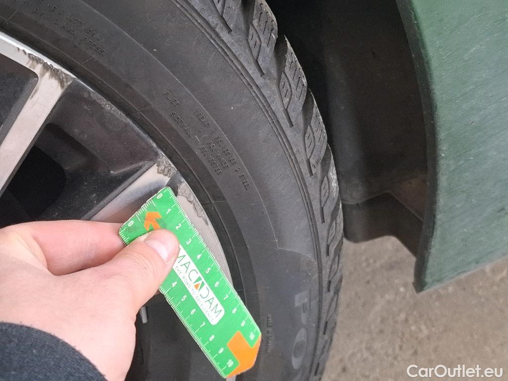  Peugeot  308  Allure 1.2 PureTech 130CV BVA8 E6d #53