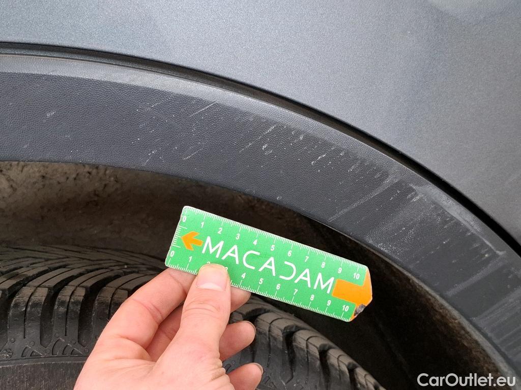  Volkswagen  Tiguan VOLKSWAGEN  5p SUV 2.0 TDI 150 DSG7 Carat #145