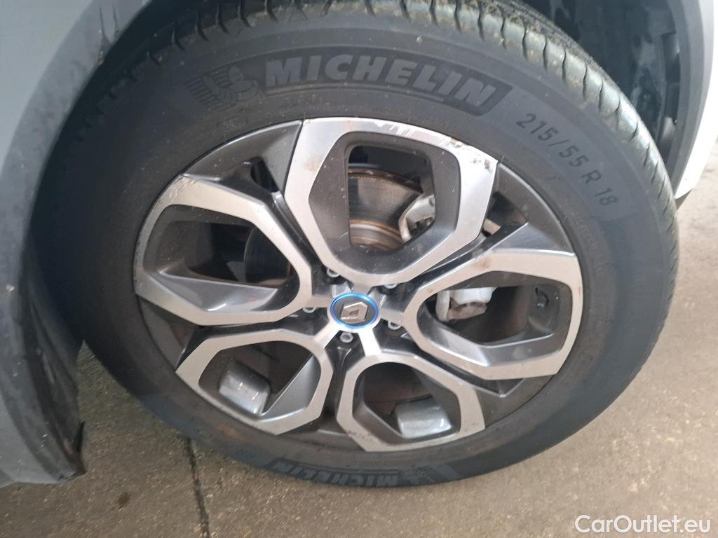  Renault  Captur RENAULT  / 2019 / 5P / SUV Intens E-TECH Plug-in 160 -21 #4