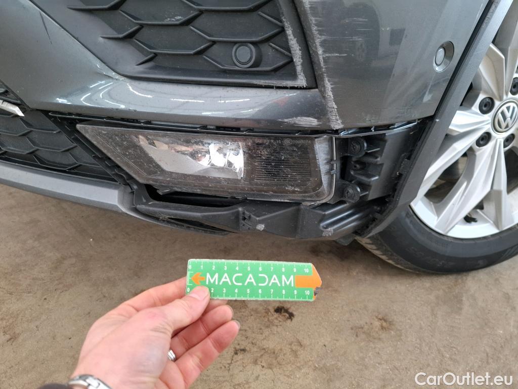  Volkswagen  Tiguan VOLKSWAGEN  5p SUV 2.0 TDI 150 DSG7 Carat #126