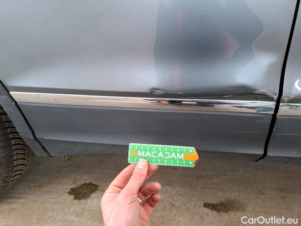  Volkswagen  Tiguan VOLKSWAGEN  5p SUV 2.0 TDI 150 DSG7 Carat #85