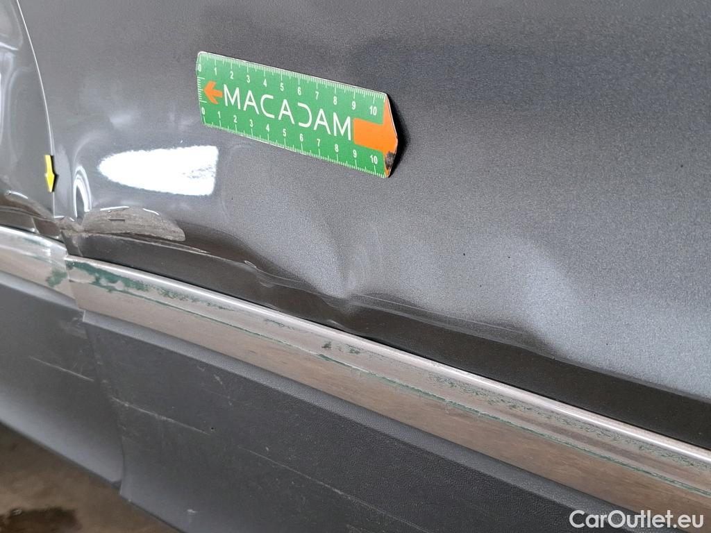  Volkswagen  Tiguan VOLKSWAGEN  5p SUV 2.0 TDI 150 DSG7 Carat #3