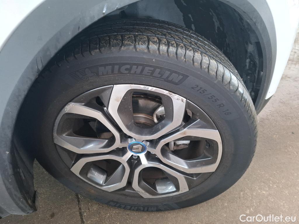  Renault  Captur RENAULT  / 2019 / 5P / SUV Intens E-TECH Plug-in 160 -21 #3