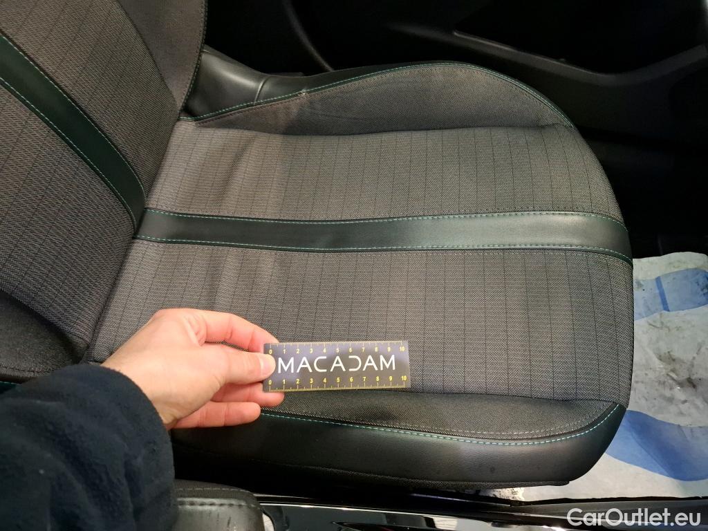  Peugeot  2008  Allure Pack 1.5 HDi 130CV BVA8 E6d #18