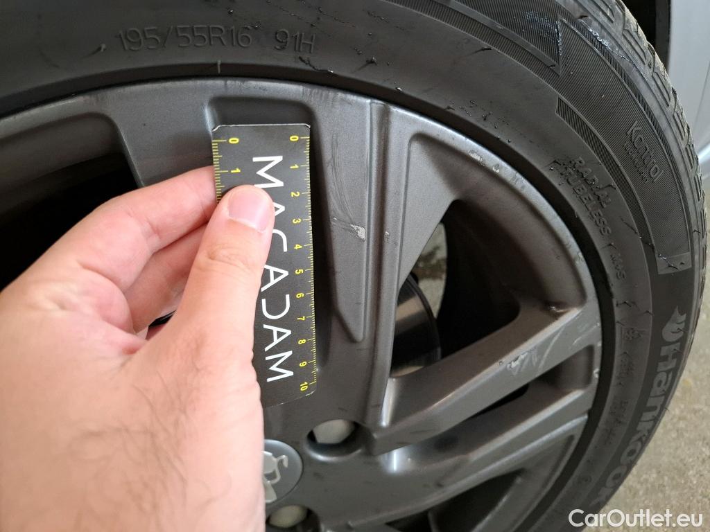  Peugeot  208  Active Business 1.5 HDi 100CV BVM6 E6d #15