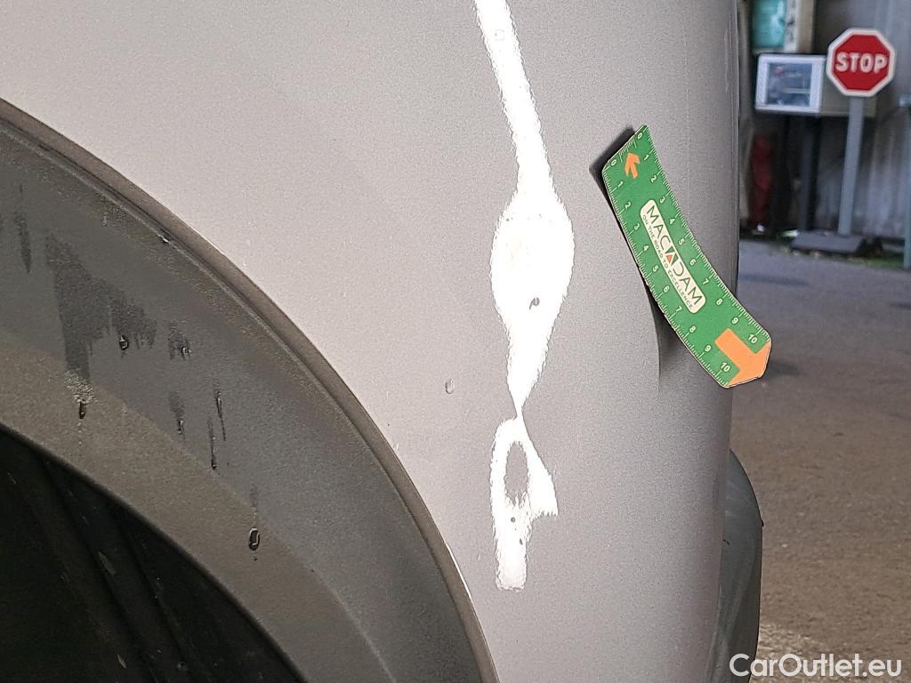  Peugeot  2008 PEUGEOT  / 2019 / 5P / Crossover BLUEHDI 110 S&S ALLURE BUSINESS #5