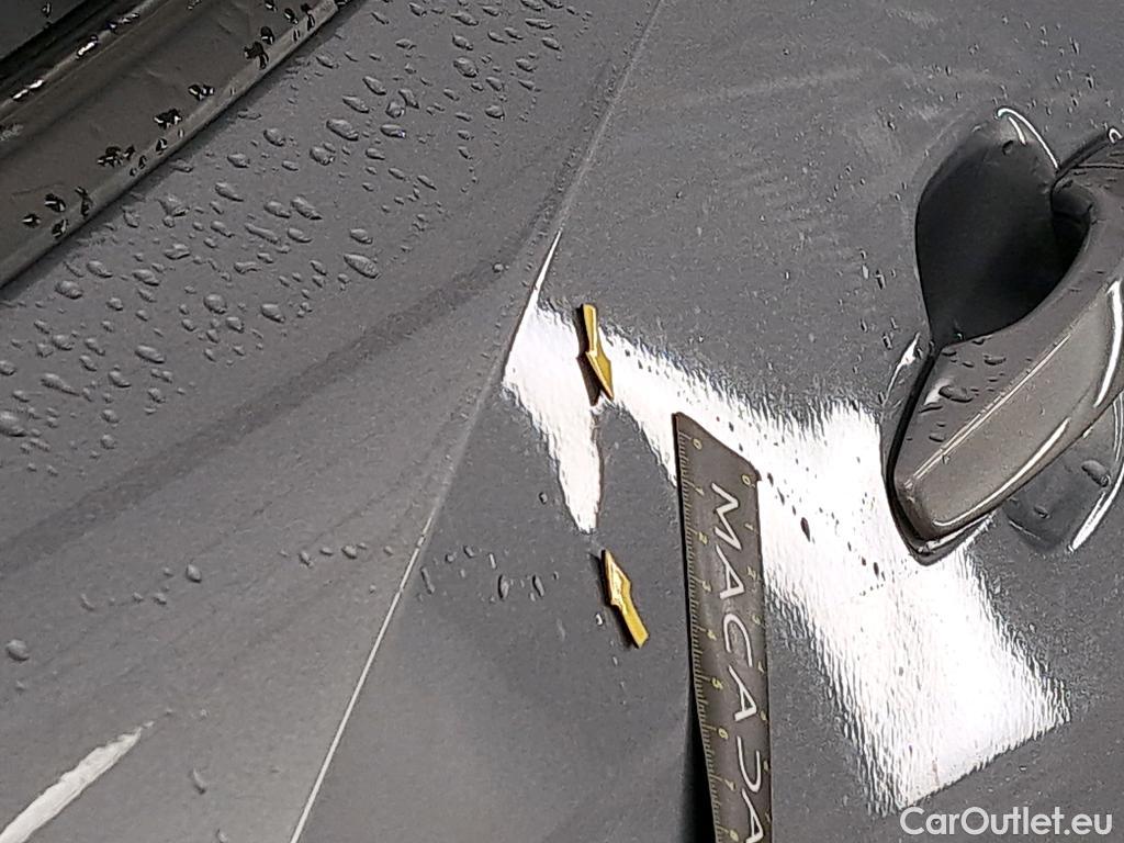  Peugeot  2008 PEUGEOT  / 2019 / 5P / Crossover BLUEHDI 110 S&S ALLURE BUSINESS #33