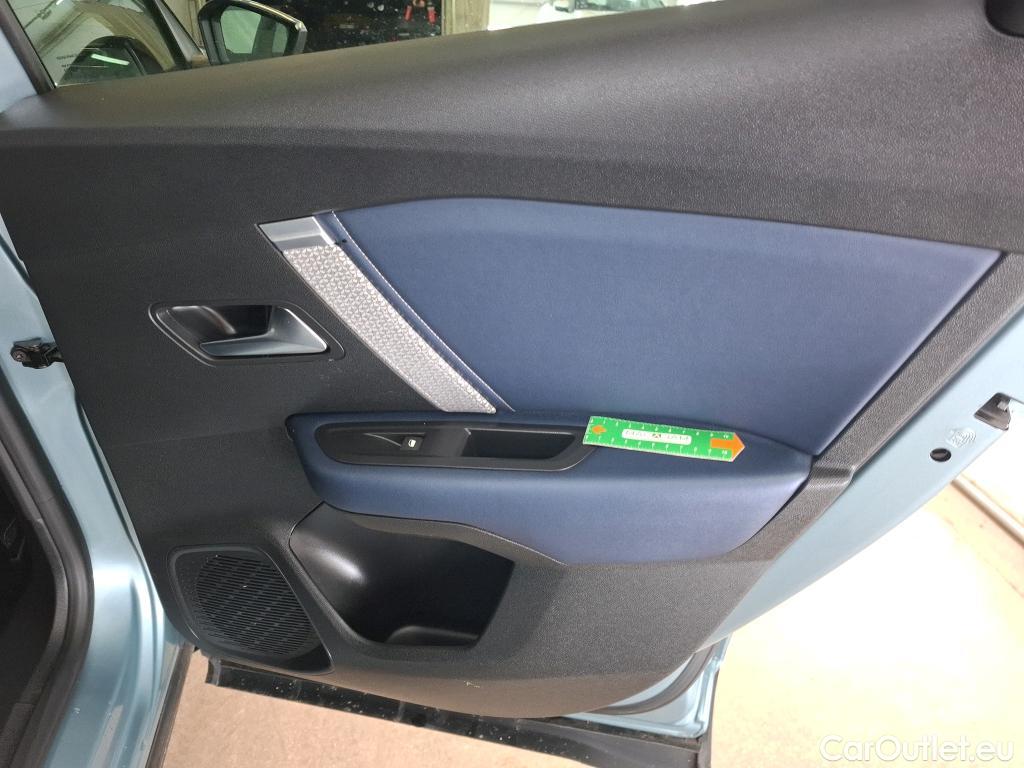  Citroen  C4  Berline Shine 1.2 PureTech 130CV BVA8 E6d #22