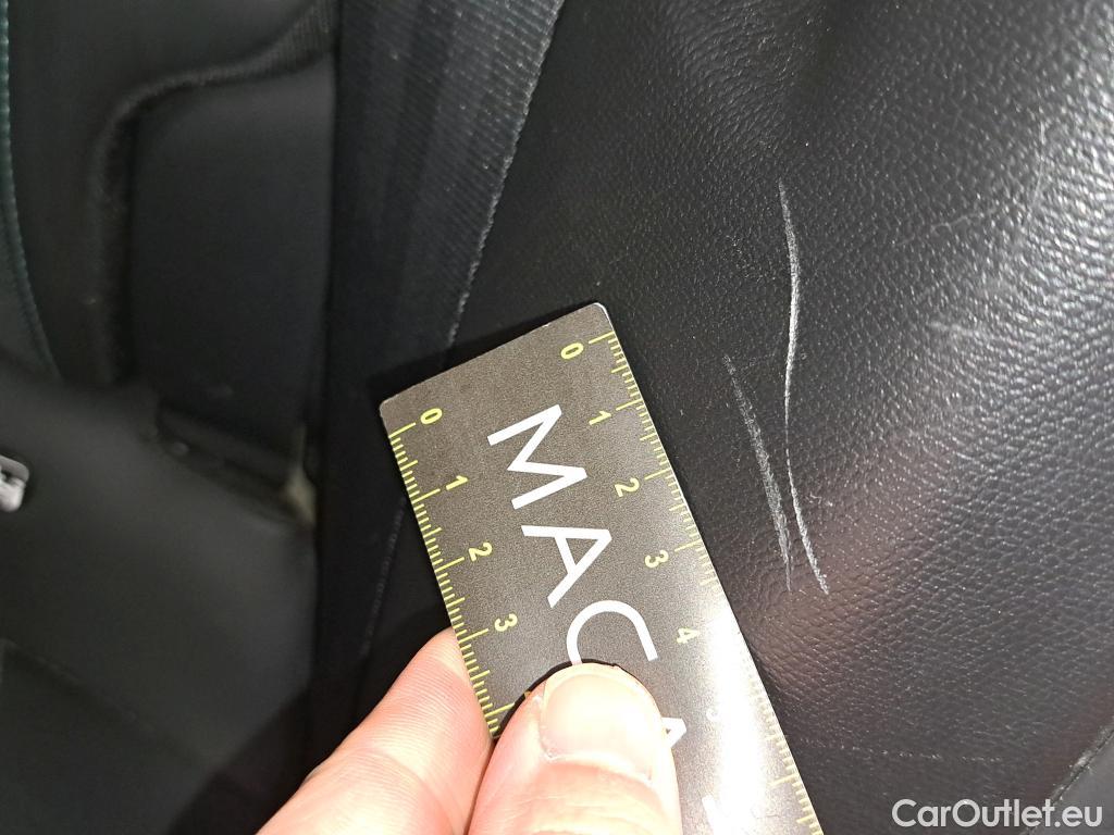  Peugeot  2008 PEUGEOT  / 2019 / 5P / Crossover BLUEHDI 110 S&S ALLURE BUSINESS #27